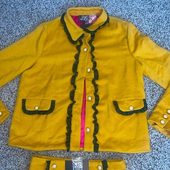 2 Piece Set - Skirt Set Gold Yellow and Green Trimmed Skirt Set Pearl Buttons - Picture 2 of 16